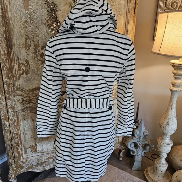 Tommy Hilfiger Navy Blue and White Striped Trench Coat - Picture 11 of 16